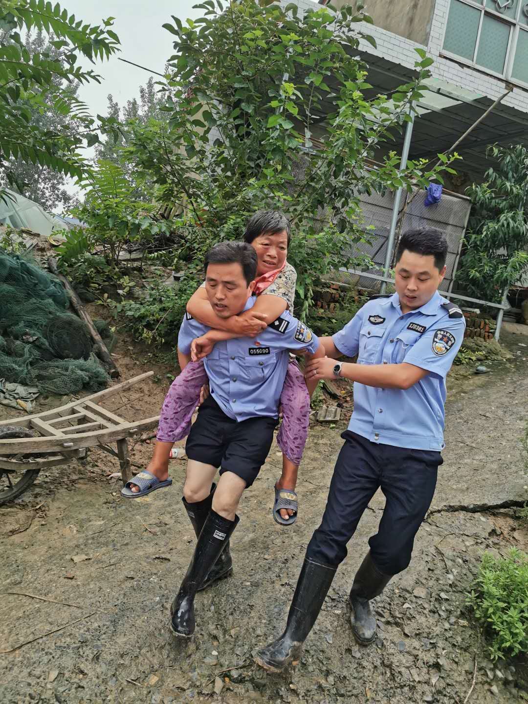 图2.jpg