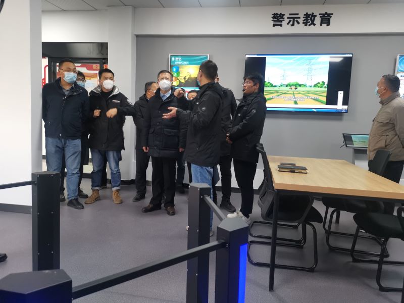 在活动去查看设备.jpg